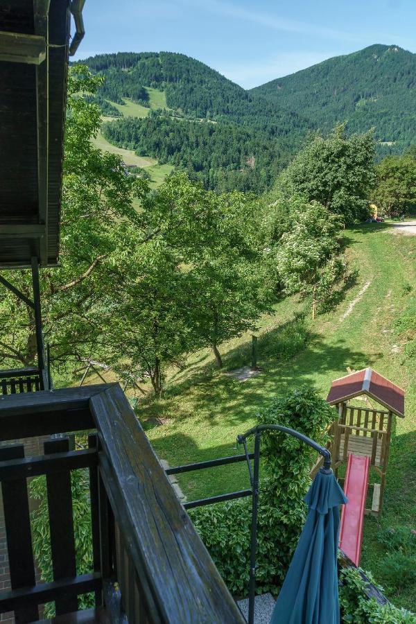 Apartments Zakrasnik Шкофья-Лока Экстерьер фото