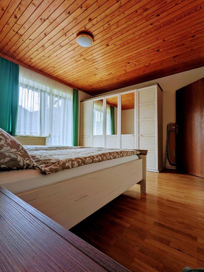 Apartments Zakrasnik Шкофья-Лока Экстерьер фото