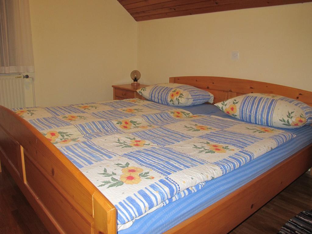 Apartments Zakrasnik Шкофья-Лока Номер фото